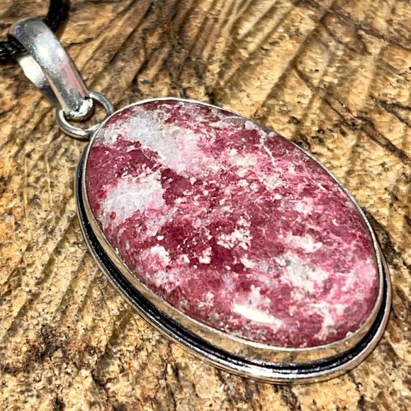 Beautiful Bright Pink Thulite Pendant 2” - Picture 8 of 12